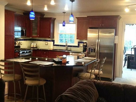 5th image of 413 Pinehurst Rd