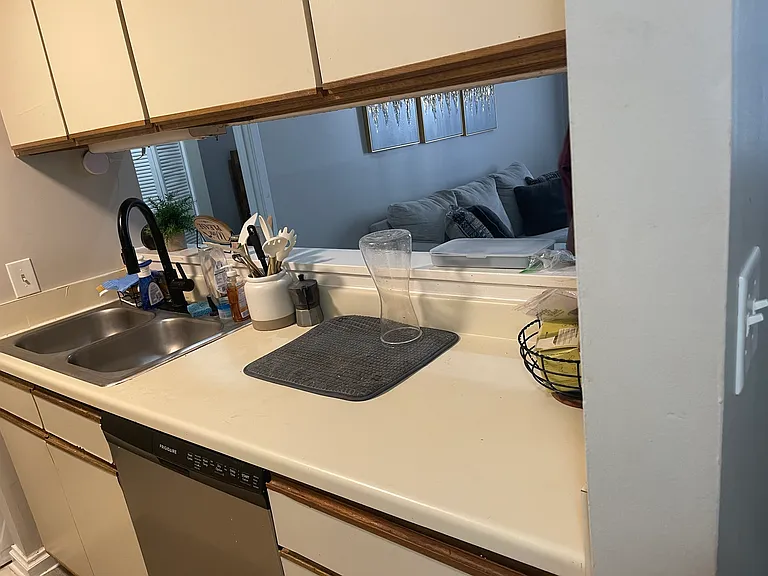 105 W Oglethorpe Ave #202 — Photo 6