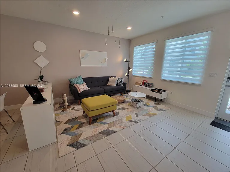 6401 NW 103rd Pl #105 — Photo 5