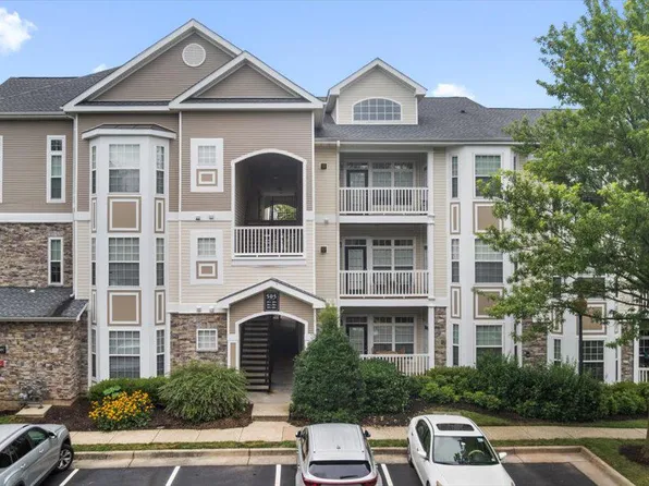 505 Sunset View Ter SE Unit 304, Leesburg, VA 20175