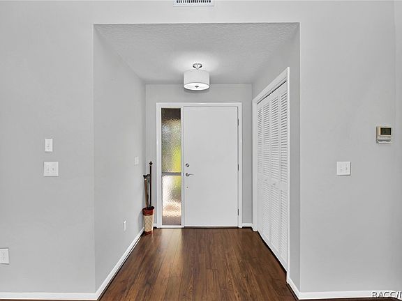 5th image of 8 W Winged Foot Ct