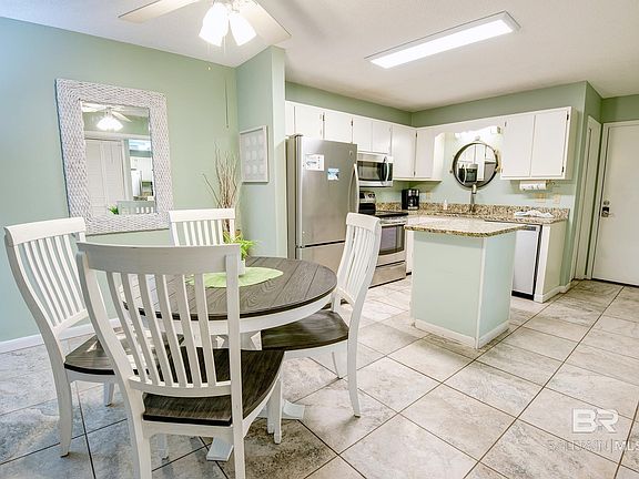 4th image of 400 Plantation Rd #2121