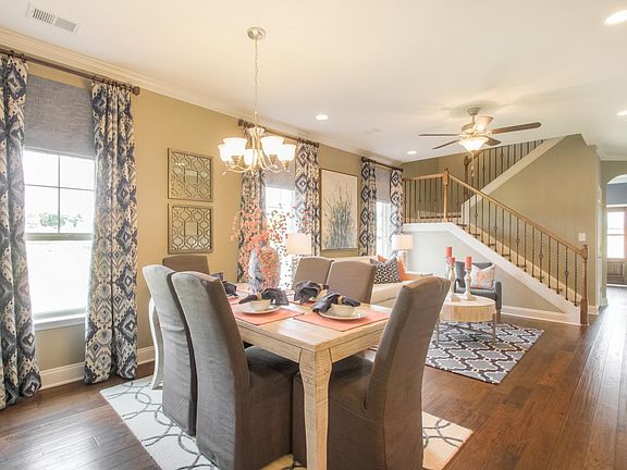 The Raleigh WE Dining This is a model representation, not the actual home