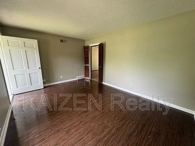 2858 Phyllis Cv #TN 38118 — Photo 2