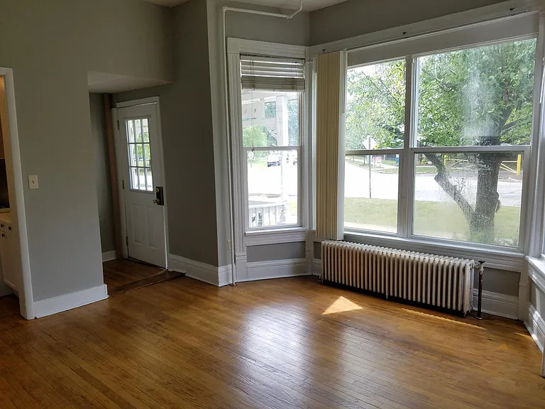 341 Park Ave #1 — Photo 3