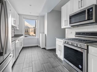 535 W Cornelia Ave #608, Chicago, IL 60657