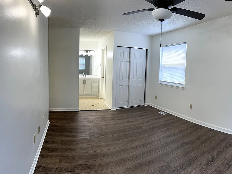 874 Jamestown Landing Rd — Photo 28