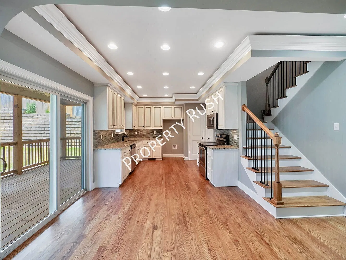 7962 Burgundy Cir. - Stunning 5 bed/3.5 bath home in East Brainerd! $3,995/mo. — Photo 2
