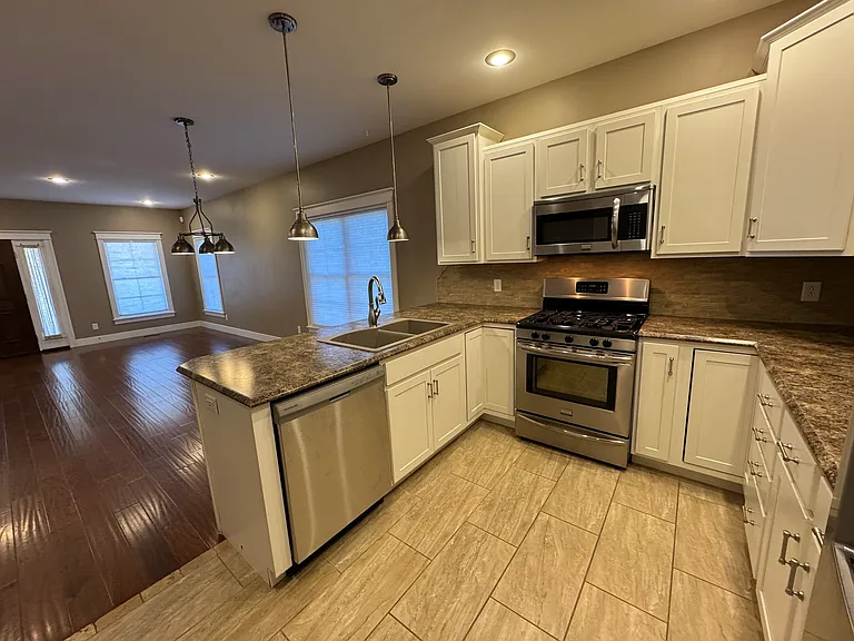 37 E Blackford Ave — Photo 26