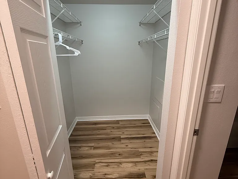 5621 Pinnacle Heights Cir #108 — Photo 33