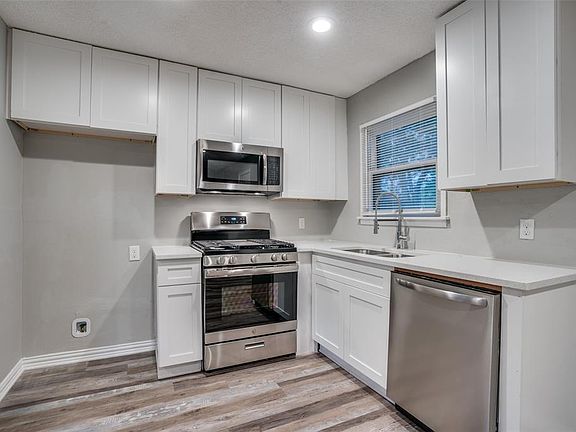 5th image of 2338 Blaydon Dr