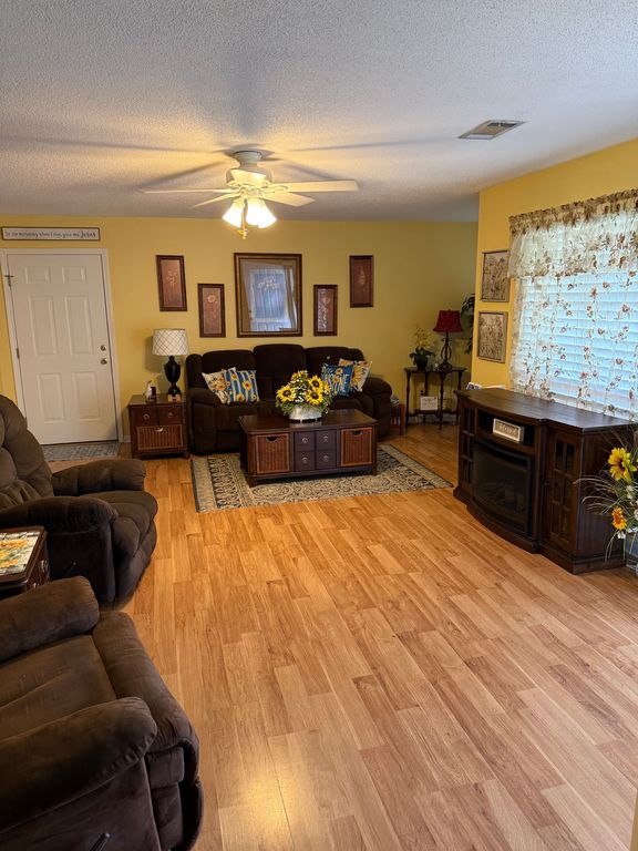 1813B Aimwell Blvd - Property Image