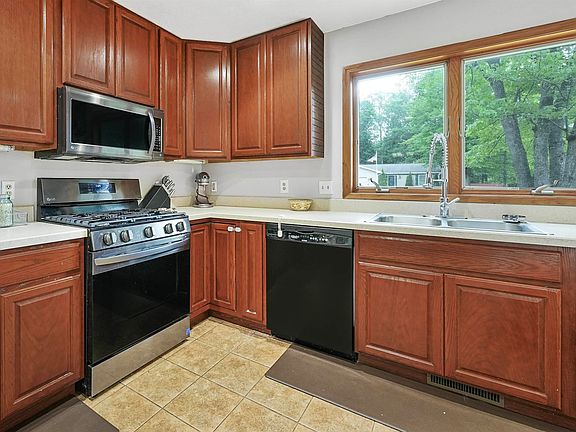 5th image of 3378 Inwood Cir