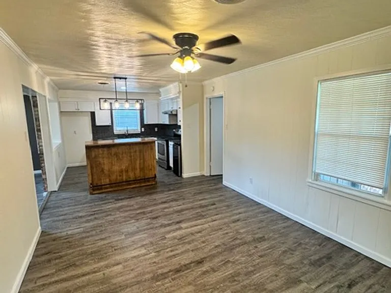 2601 Hollis Dr — Photo 3