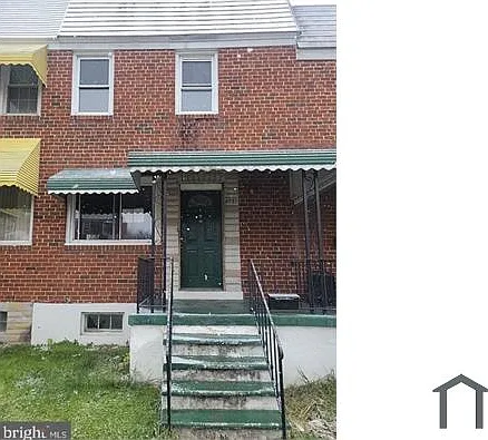 4921 Greencrest Rd — Photo 3