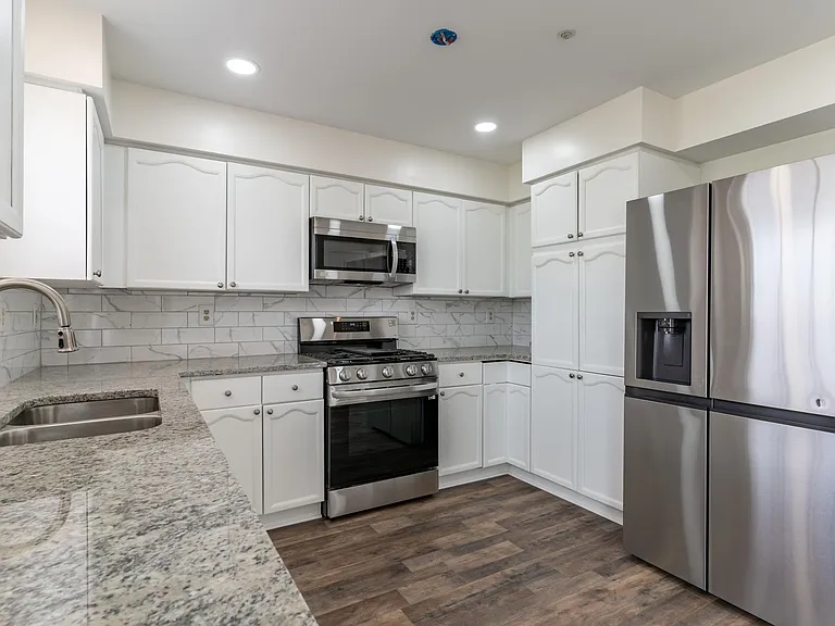 5601 Ashburn Ter — Photo 17