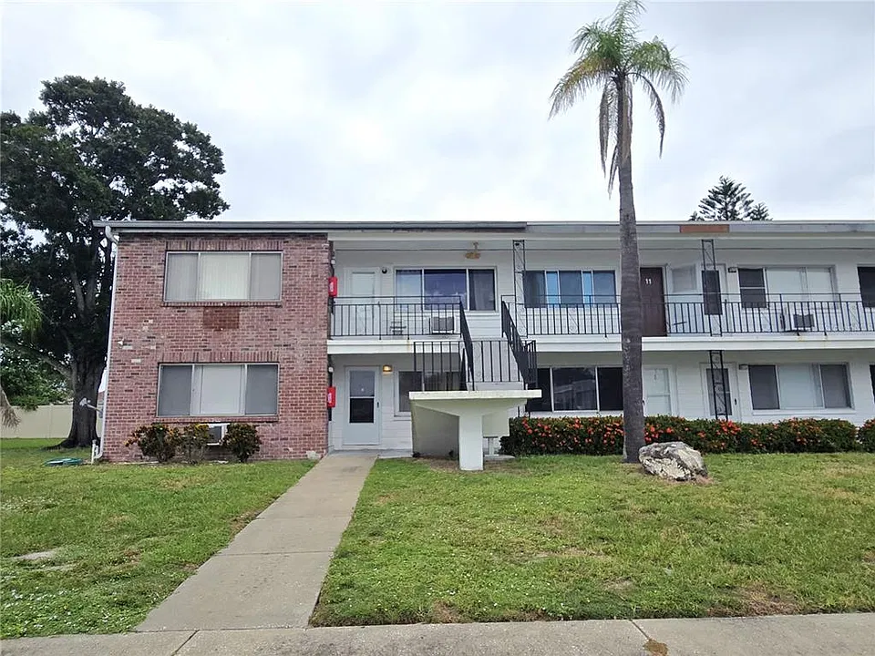 2366 Shelley St #2