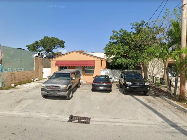 4183 E 10th Ct, Hialeah, FL 33013