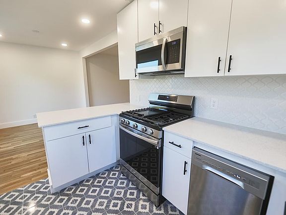 5th image of 3300 Tom Green St #5