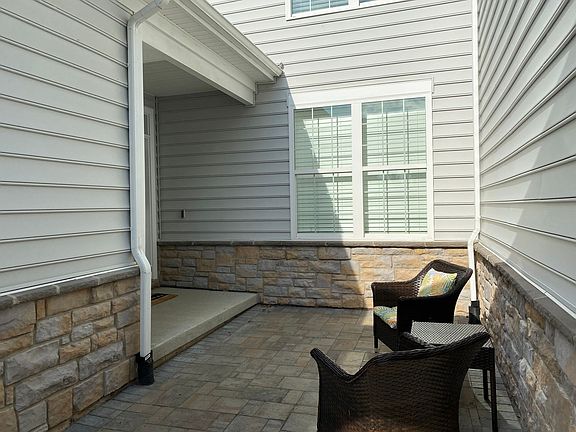 3rd image of 809 Moorings Cir