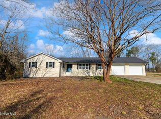 128 Flowers Rd, Mount Olive, NC 28365