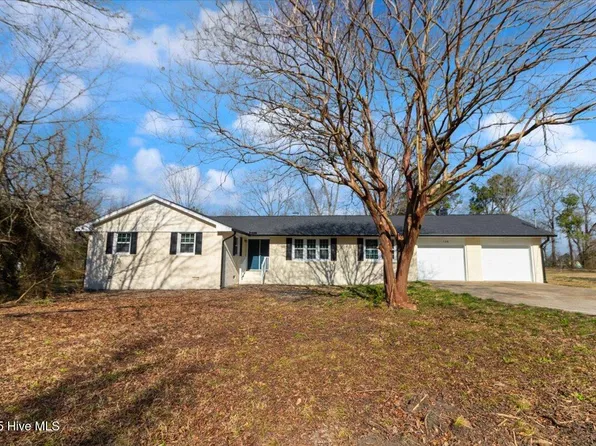 128 Flowers Road, Mount Olive, NC 28365