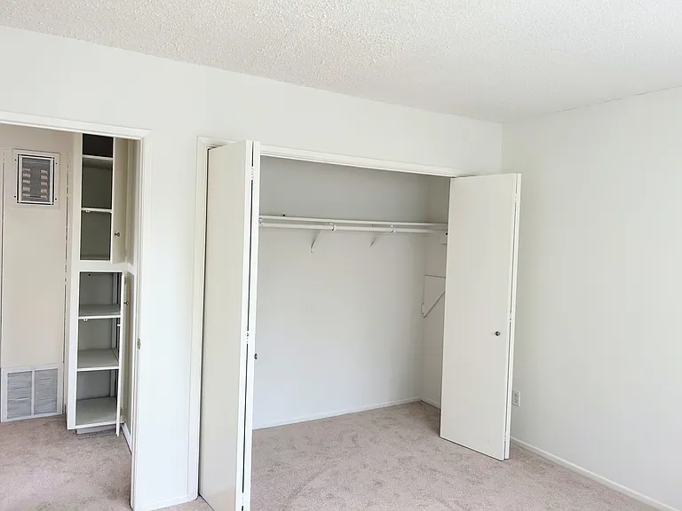 6226 Craner Ave #14 — Photo 7