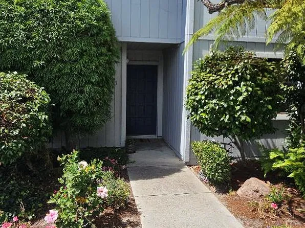 21155 E Cliff Dr, Santa Cruz, CA 95062