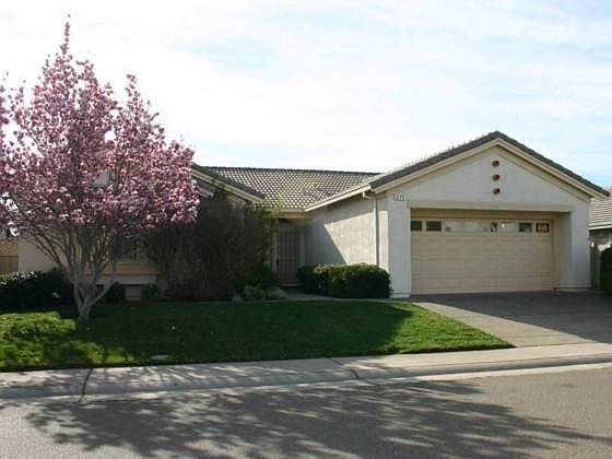 1st image of 615 Canyon Oak Ln