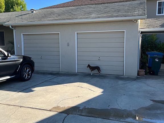 2nd image of 1031 Santa Cruz Ave #A