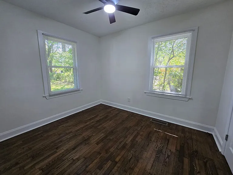 4909 Walnut Dr — Photo 26