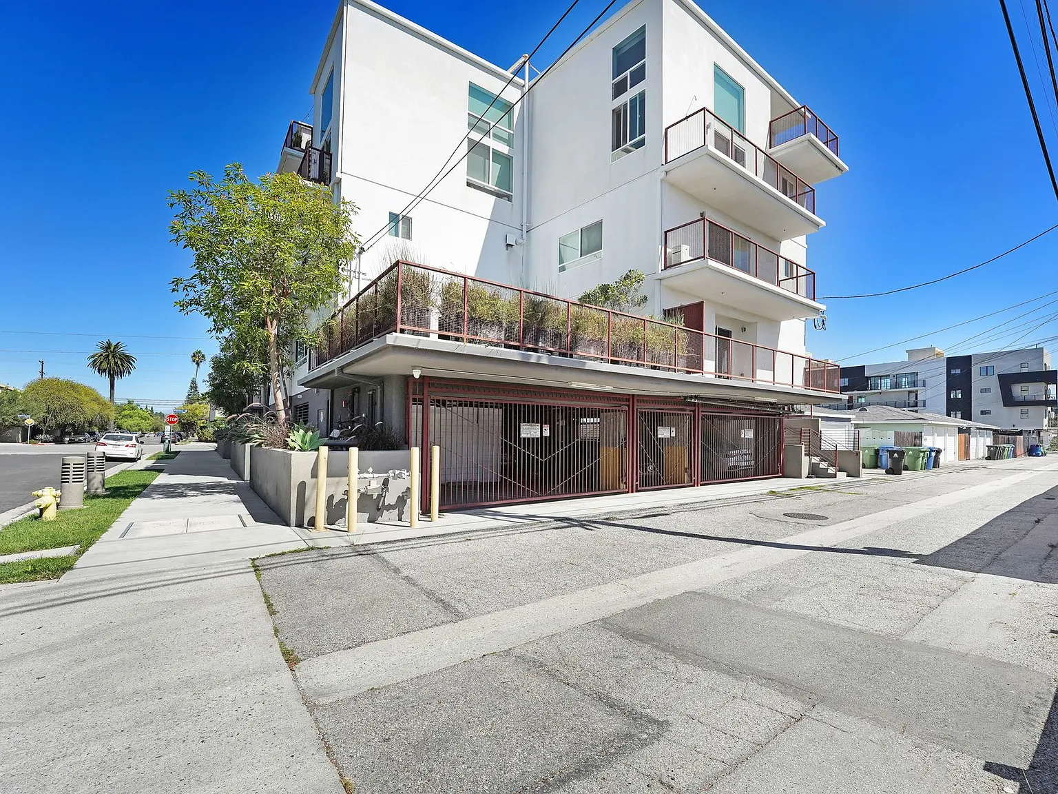 5455 Inglewood Blvd. — Photo 1
