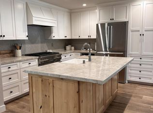 780 4th St, Gilroy, CA 95020