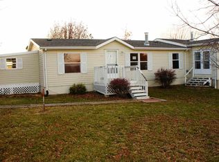 15781 S Croco Rd, Overbrook, KS 66524