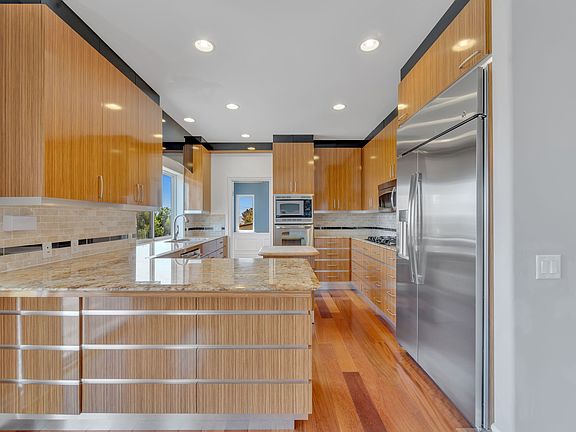3rd image of 1393 Park Hill Ln
