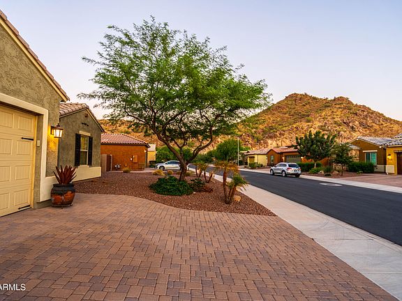 2nd image of 10230 W HEDGE HOG Place