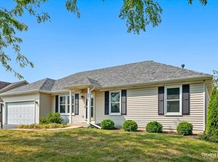211 Turnbridge Dr, Shorewood, IL
