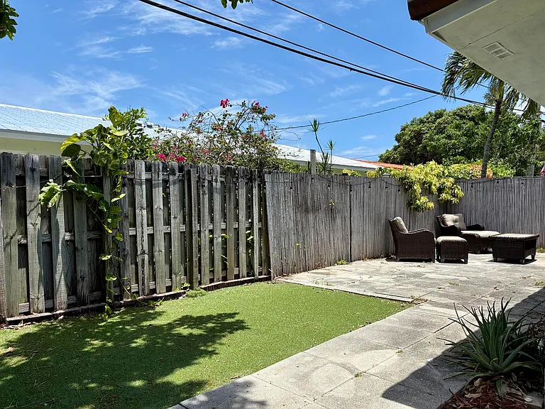 1605 NE 50th Ct #1 — Photo 11