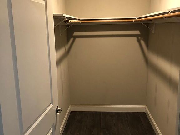 4th image of 561-563 56th St Unit 401