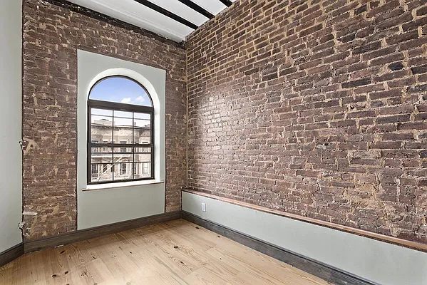 Rented by Lang Realty LLC | media 30