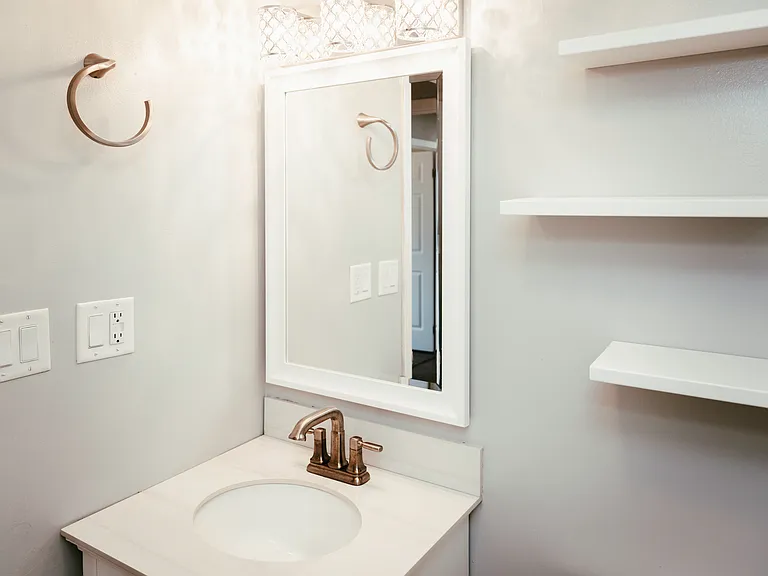 1787 W Algonquin Rd #1B — Photo 14