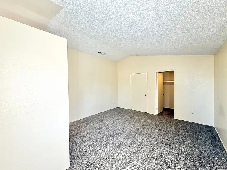 541 Ocean Ave — Photo 19