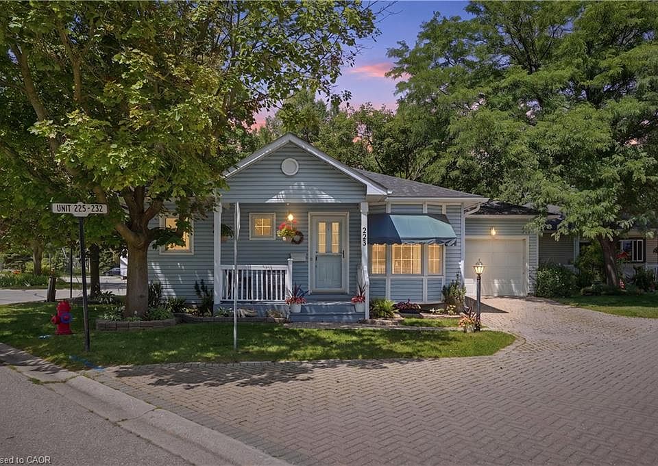 1st image of 225 Silverbirch Blvd