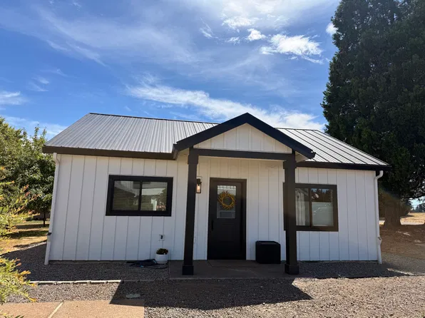 1323 SW Schaeffer Rd, West Linn, OR 97068