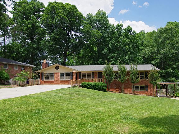 2nd image of 4036 Oak Crest Dr
