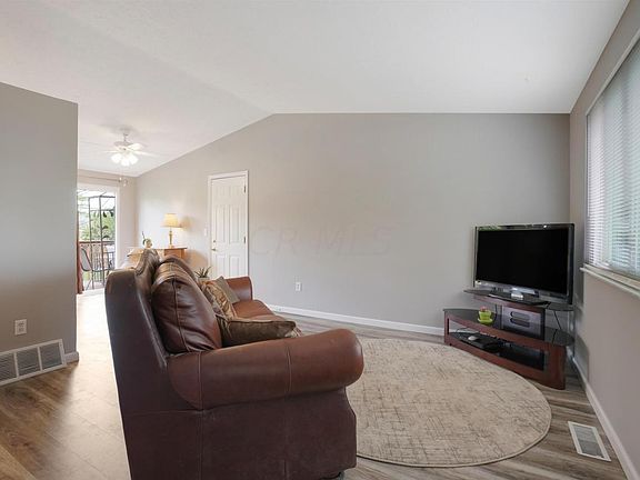 5th image of 6359 Saddle Ln E
