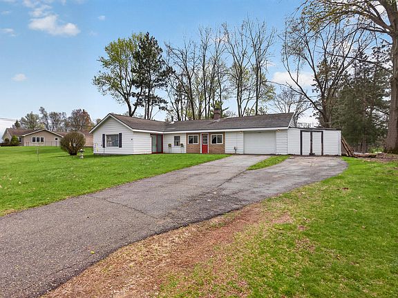 3rd image of 2985 Garden City Rd