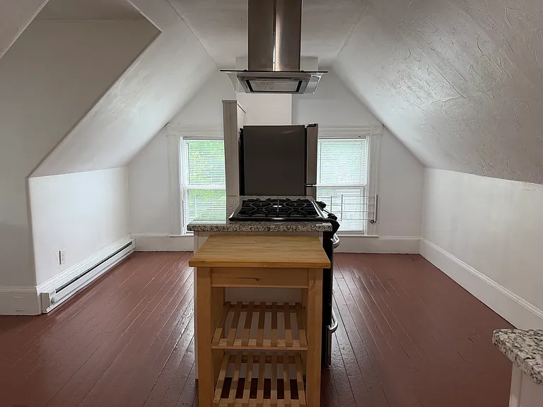 77 Nonotuck St #3 — Photo 4
