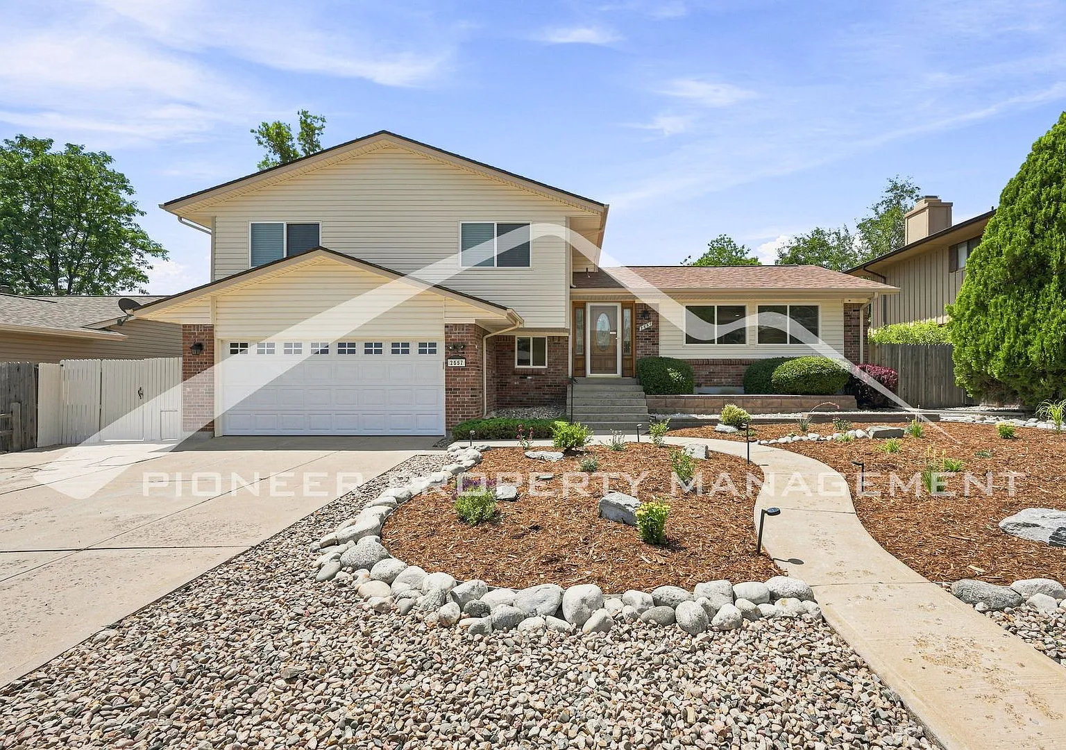 Spacious Home with Central AC and Traditional Wood Features — Photo 1