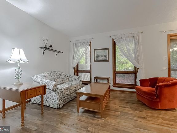 3rd image of 44759 Woodlake Ct APT 729